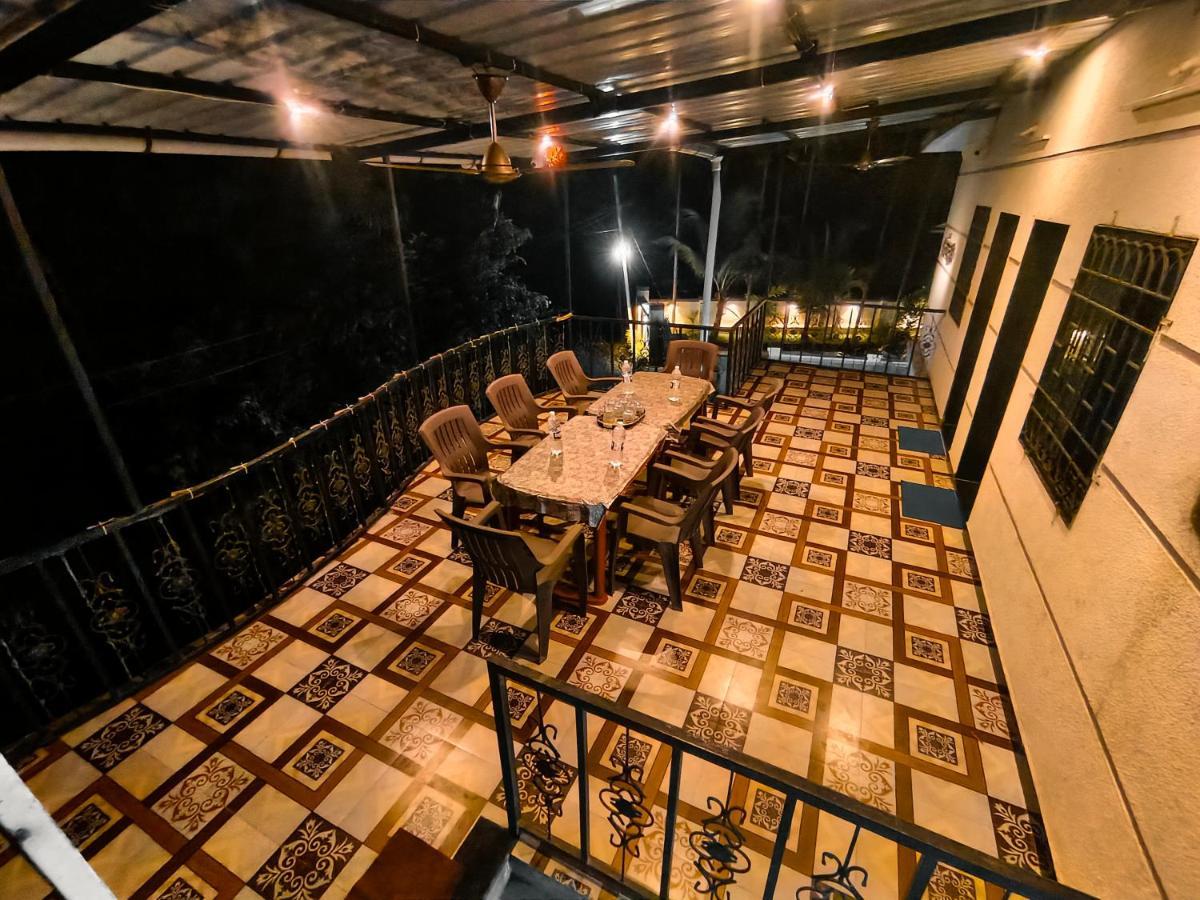 Rane Ambadnya Niwas Apartment Nagaon  Ngoại thất bức ảnh