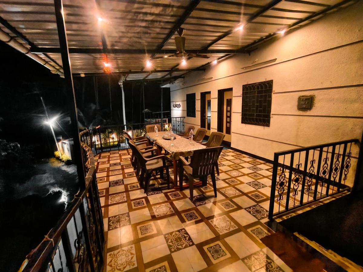 Rane Ambadnya Niwas Apartment Nagaon  Ngoại thất bức ảnh
